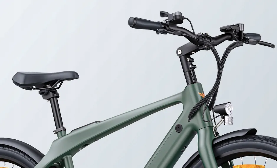 Bicicleta eléctrica ENGWE MapFour N1 AIR ST verde, adecuada para niña.