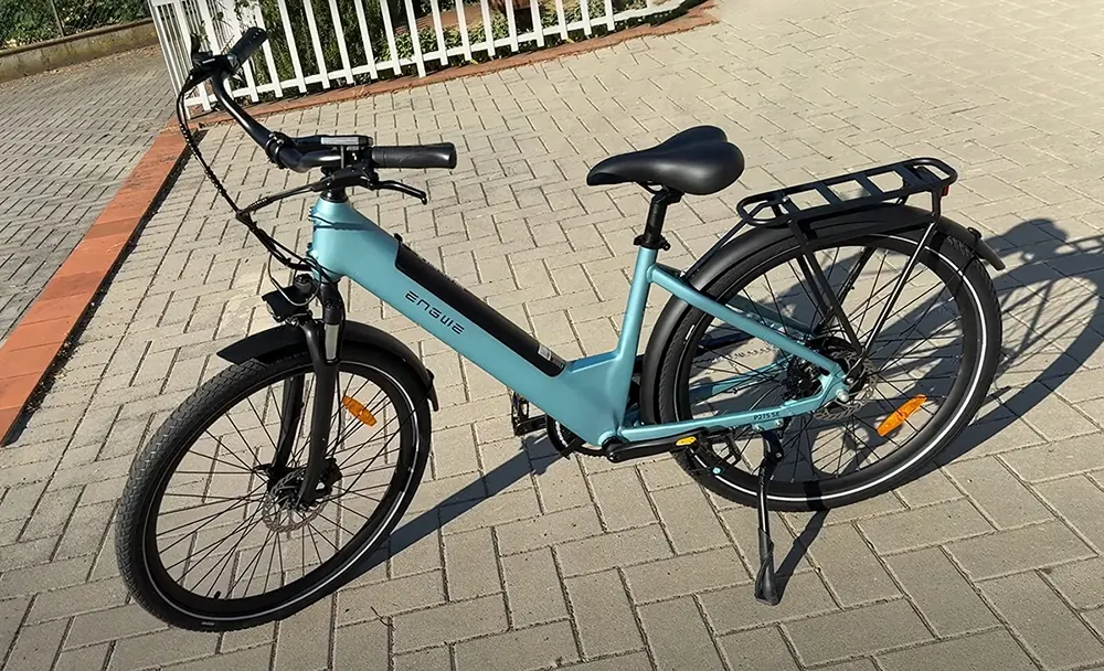 Ruedas de 27.5 pulgadas en bicicleta eléctrica Engwe P275 SE