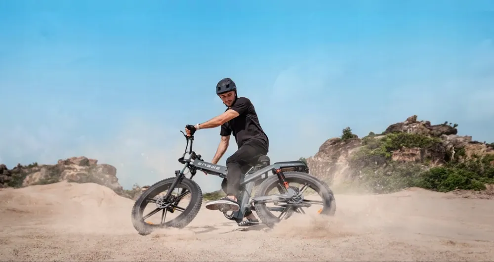 Bicicleta eléctrica ENGWE X26 con frenos de disco hidráulicos y doble batería