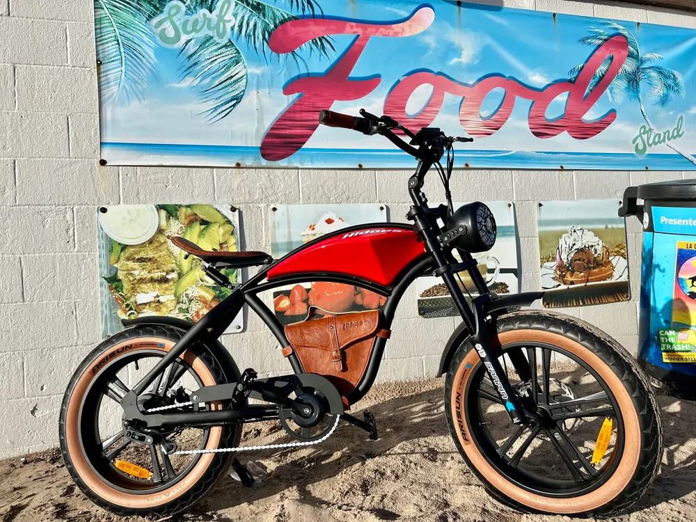 Bicicleta eléctrica HIDOES B10 roja con llantas gruesas y batería 48V12.5Ah