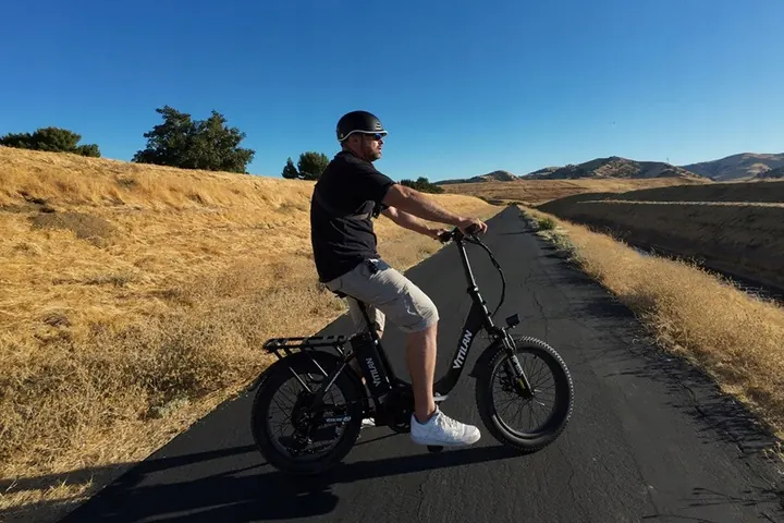 Modelo VITILAN U3 bicicleta eléctrica con motor 750W